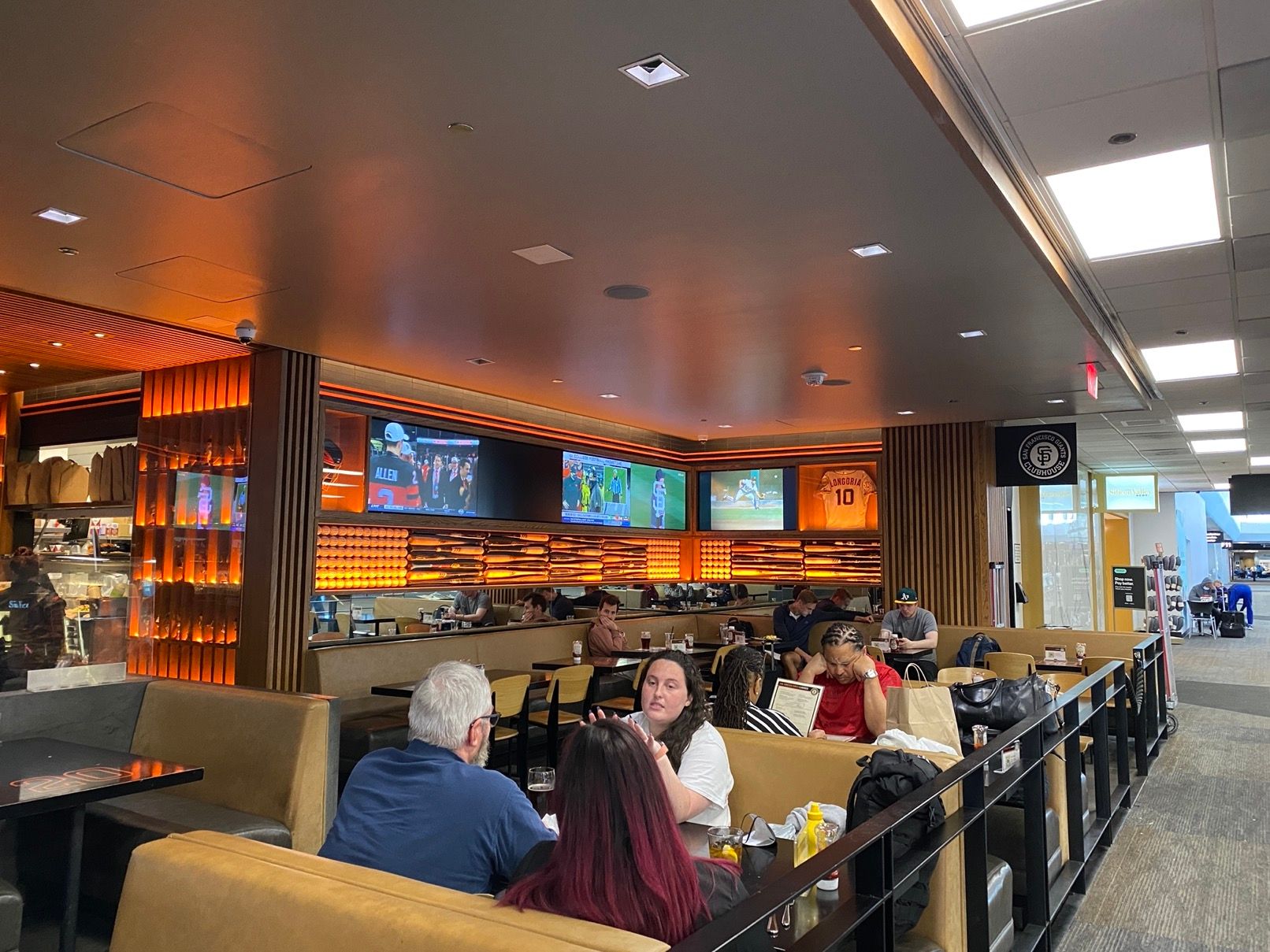 Priority Pass SF Giants Clubhouse Lounge Review