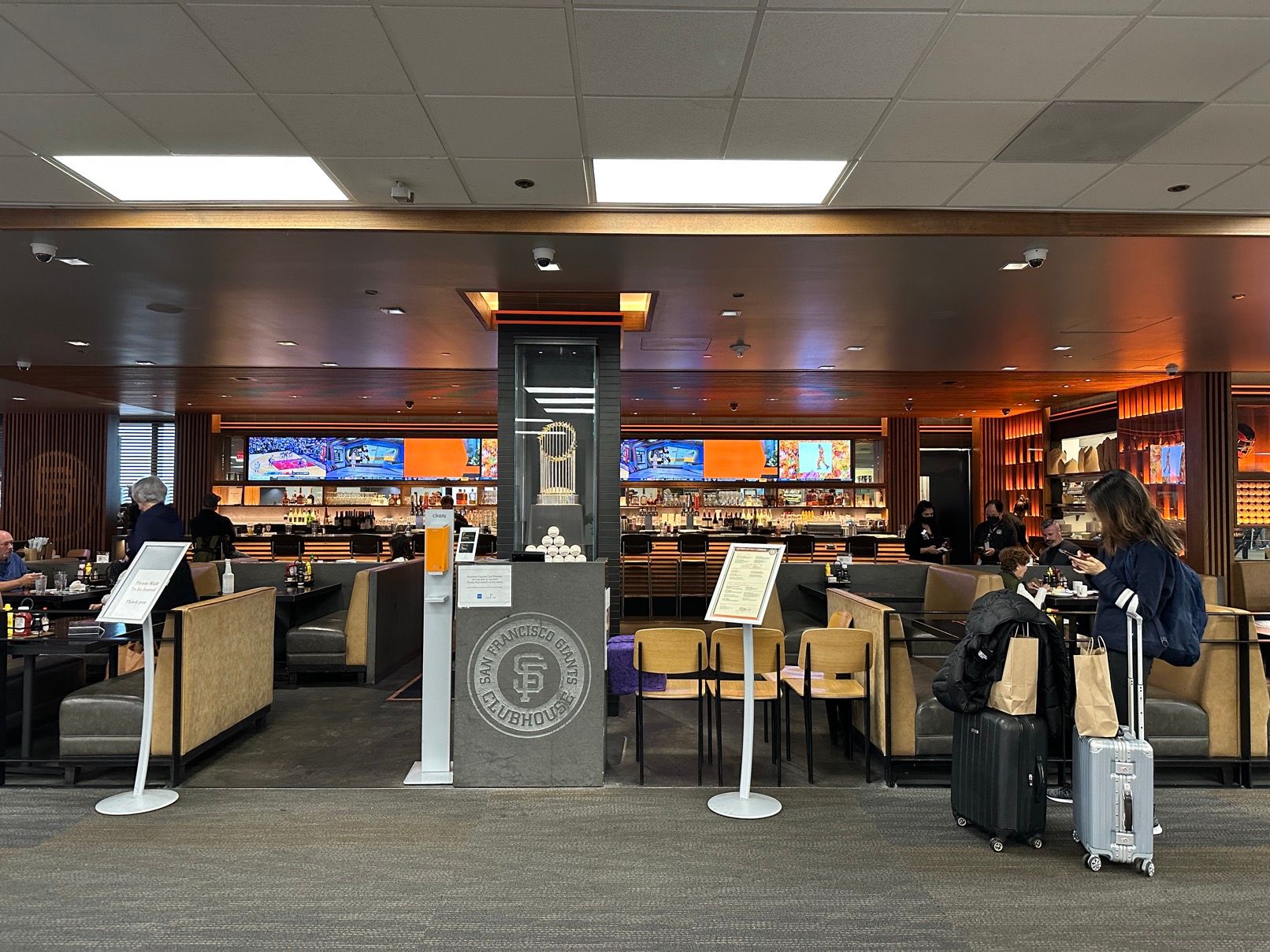 Priority Pass SF Giants Clubhouse Lounge Review